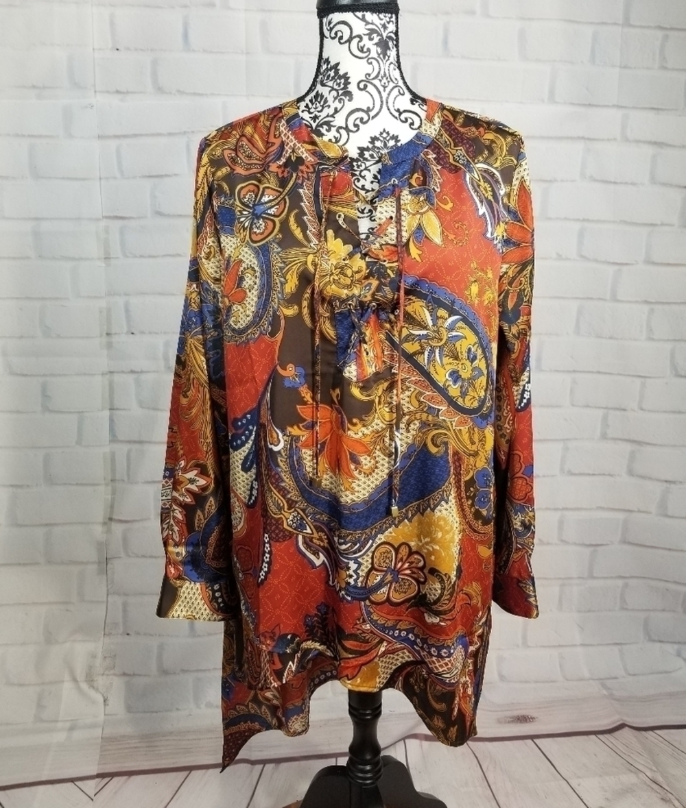 Chico's lace up front long sleeve tunic size 2